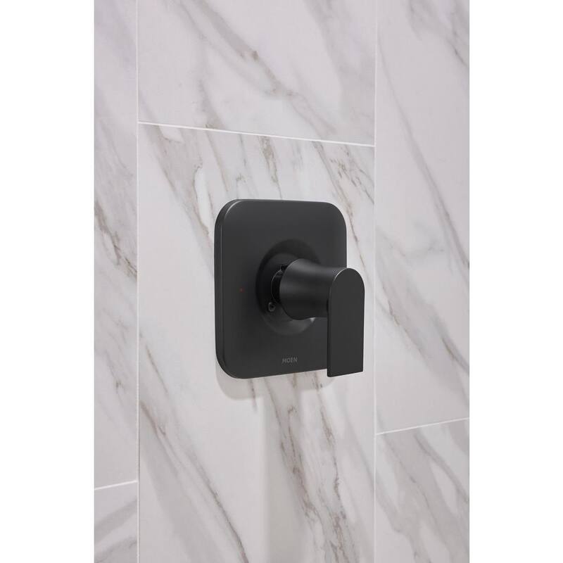 Single-Handle Tub and Shower Faucet in Matte Black Y72907