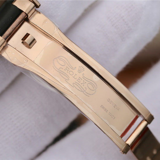 40mm Rubber Strap Watch R239043