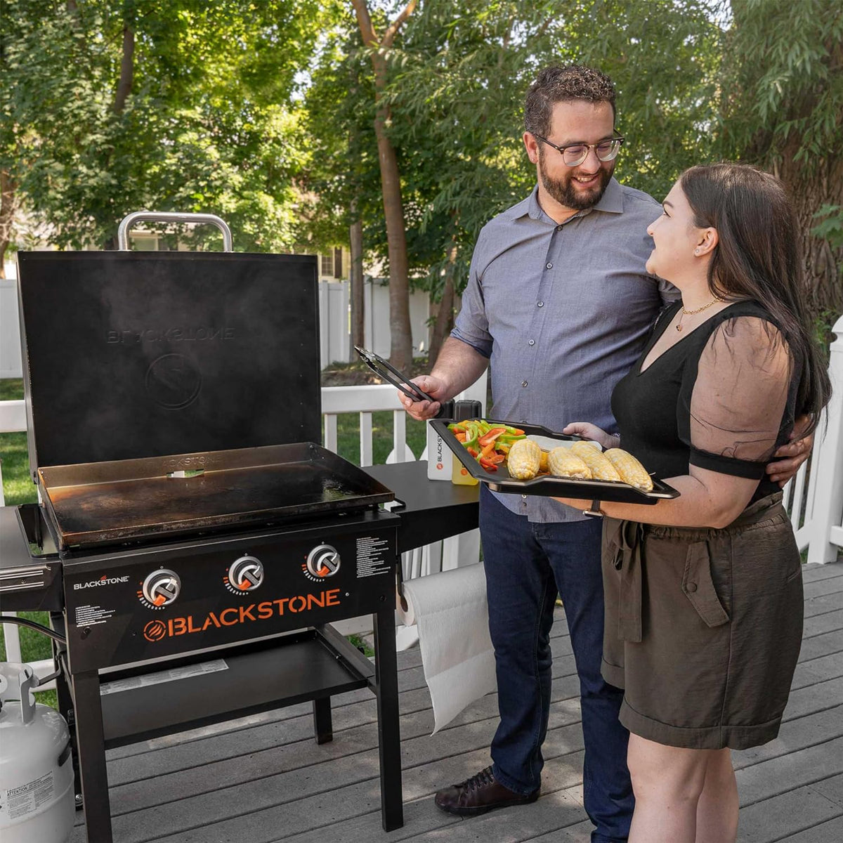 28 Inch Black Griddle with Hood 3-Burner Outdoor Flat Top Grill O86253