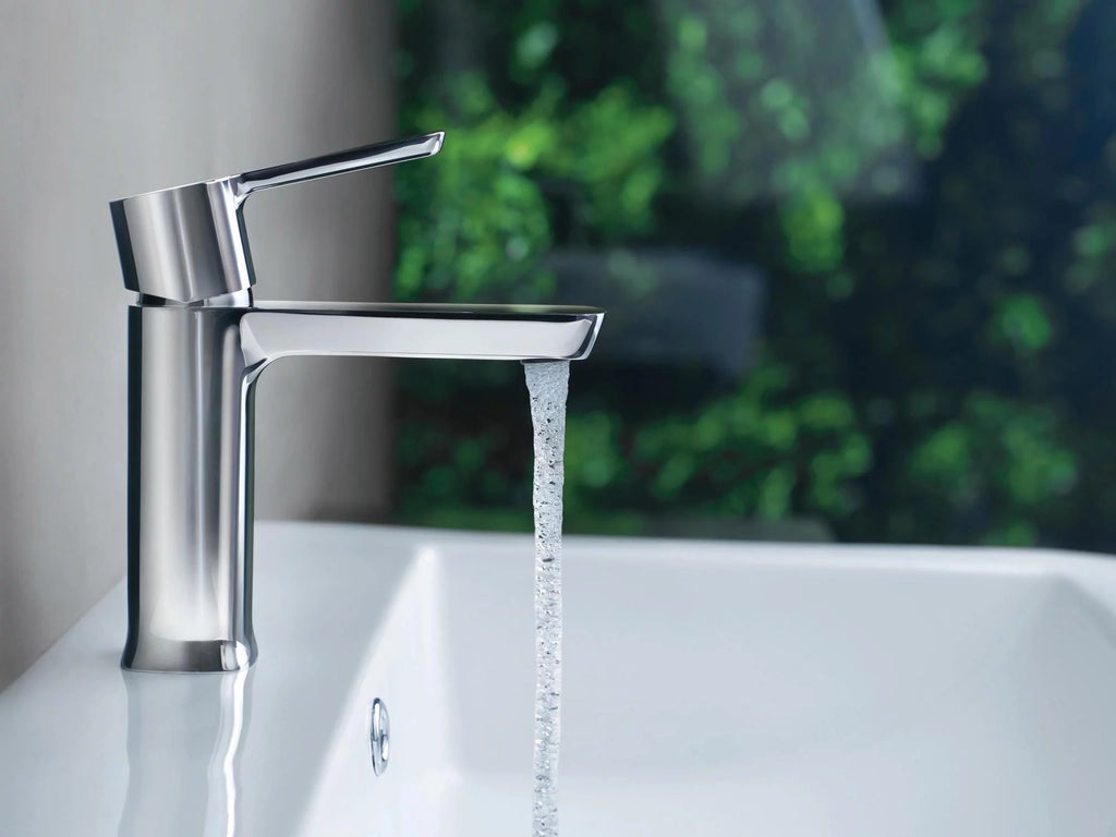 Single Handle Bathroom Faucet in Chrome G9987