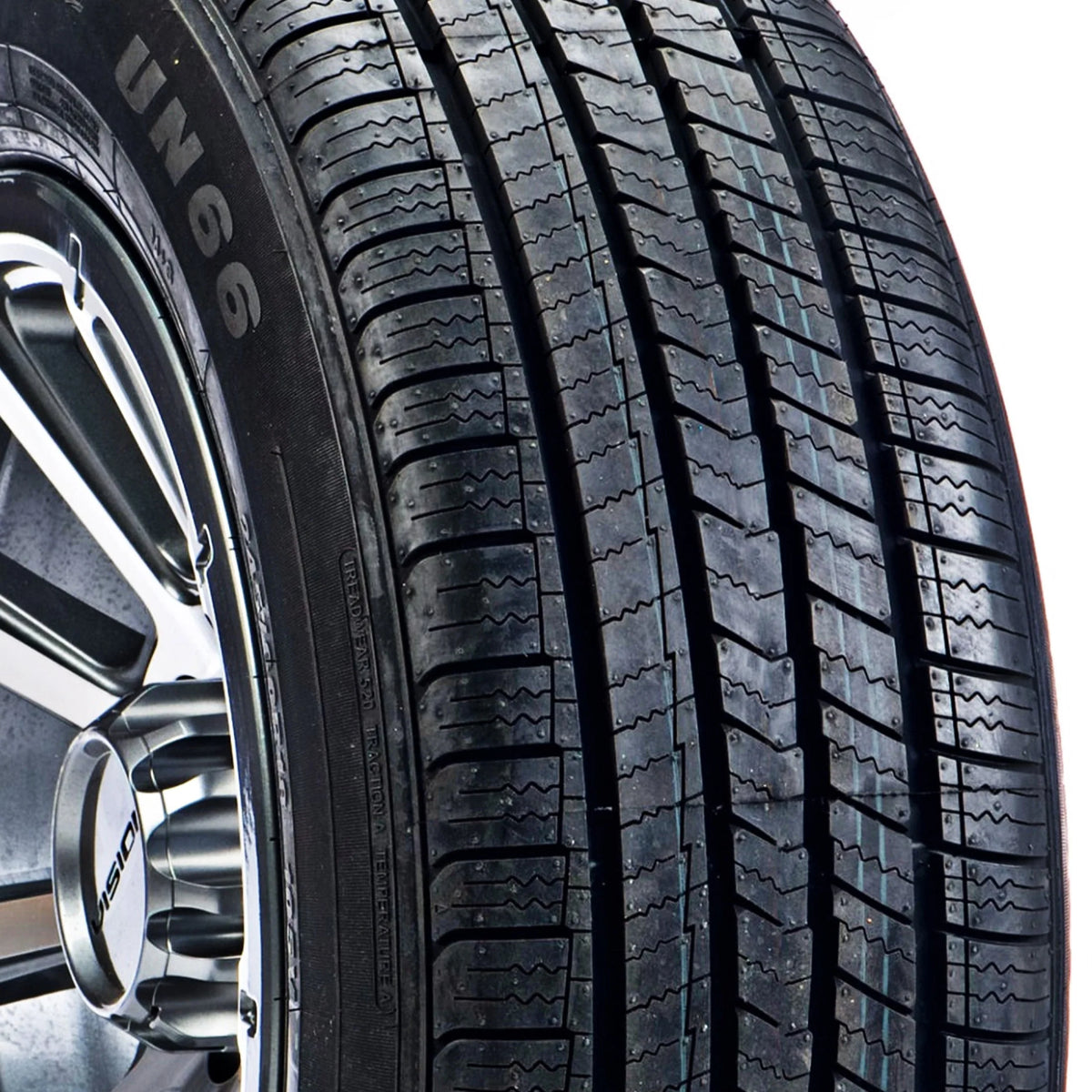 225/70R16 103H All Season Passenger Tire O497003