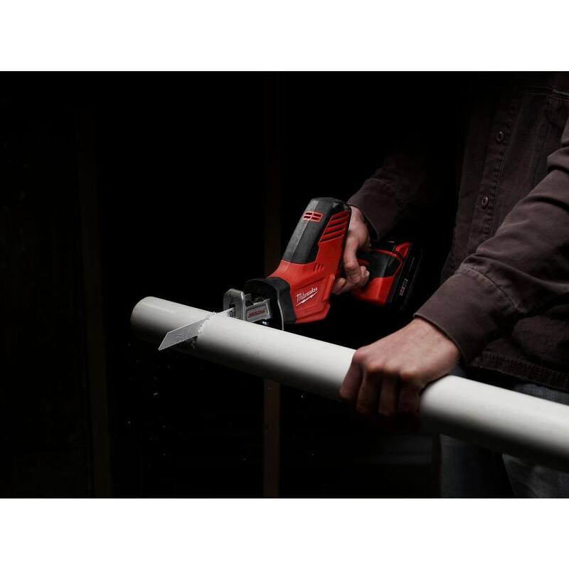 18V Cordless Reciprocating Saw with 2.0 Ah Battery D81197