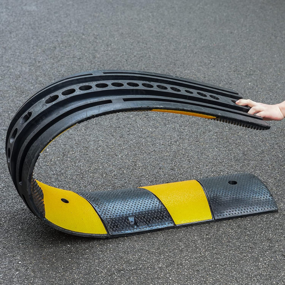Heavy Duty Rubber Speed Bump 6FT 1 Pack with 4 Bolts (71.7 x 12 x 2.4 Inch) M4250
