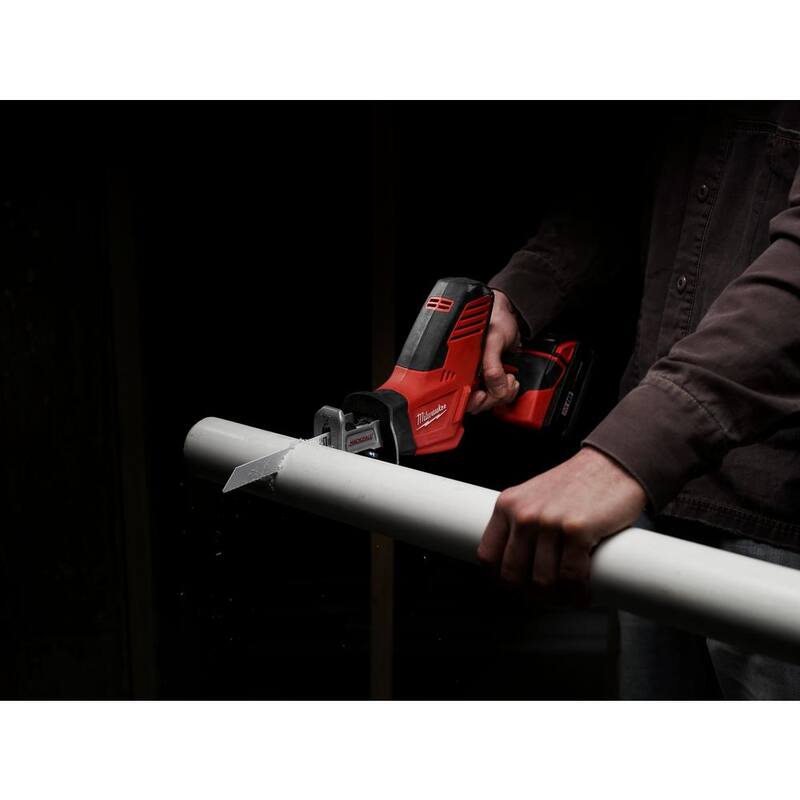 18V Cordless Reciprocating Saw with 2.0 Ah Battery D81197