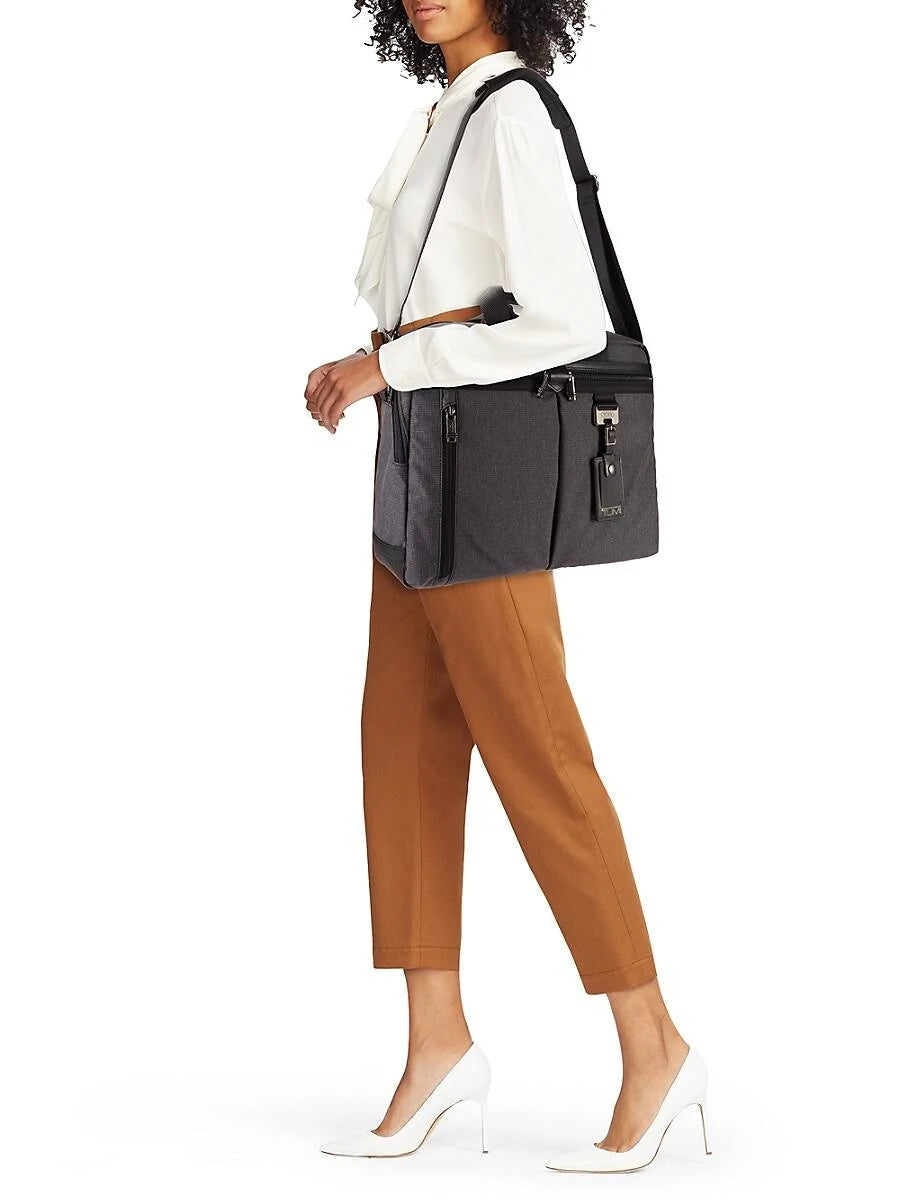 Medium Zip Briefcase O81566