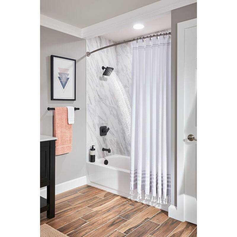 Single-Handle Tub and Shower Faucet in Matte Black Y72907