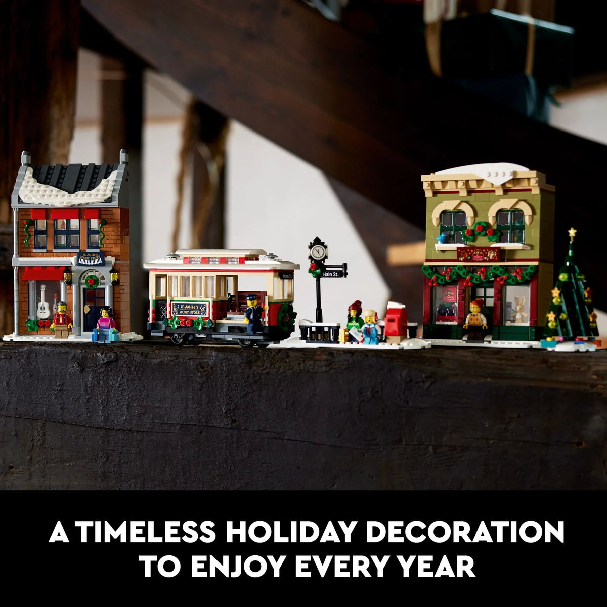 Building Set with Shops, Streetcar and 6 Minifigures F707863