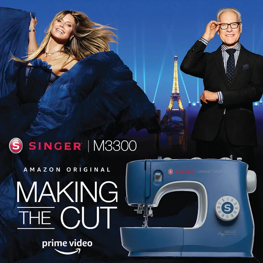 Refurbished Sewing Machine with Accessories D7157