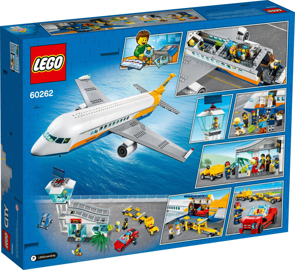Passenger Airplane Building Toy 669 Pieces J374515