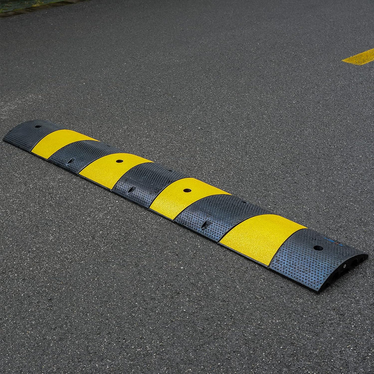Heavy Duty Rubber Speed Bump 6FT 1 Pack with 4 Bolts (71.7 x 12 x 2.4 Inch) M4250
